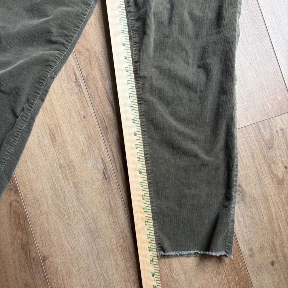 Talbots Size 14 Slim Ankle Corduroy Pants with Fray Edge / Army Olive Green